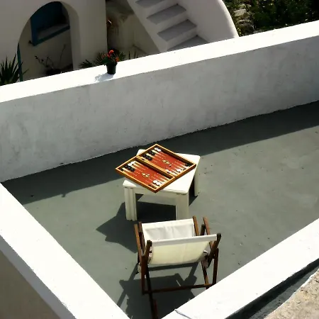 Bioclimatic Cave House Santorini *